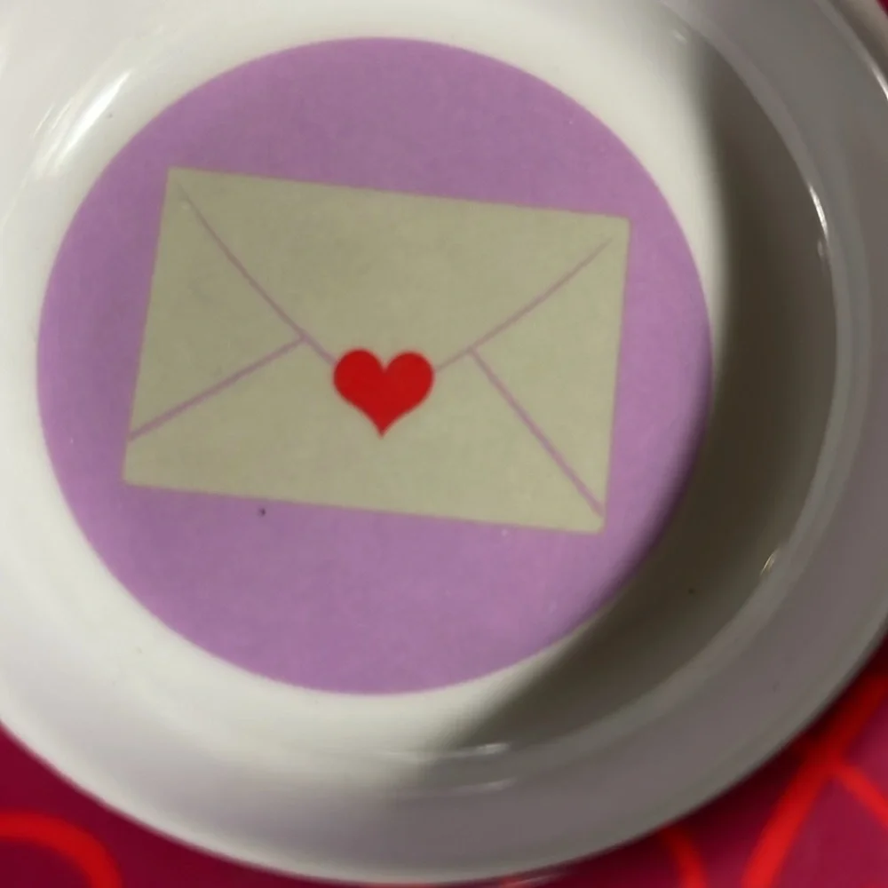 Divided plate from Fresh Decor Valentines NWT - Picture 4 of 7